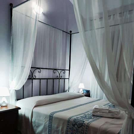 Donna Violante Porto Corallo Affittacamere ヴィッラプッツ エクステリア 写真