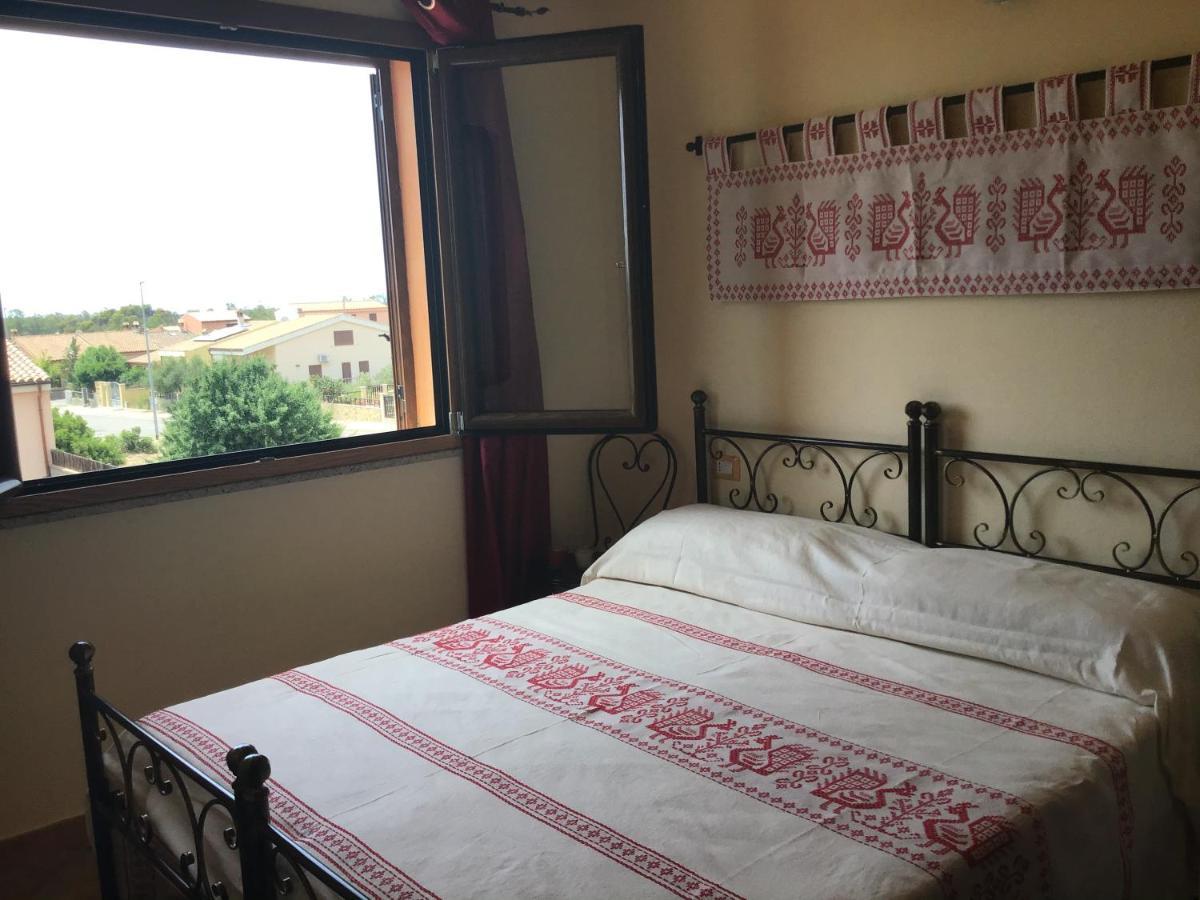 Donna Violante Porto Corallo Affittacamere ヴィッラプッツ エクステリア 写真
