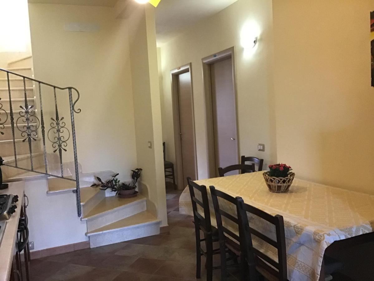 Donna Violante Porto Corallo Affittacamere ヴィッラプッツ エクステリア 写真