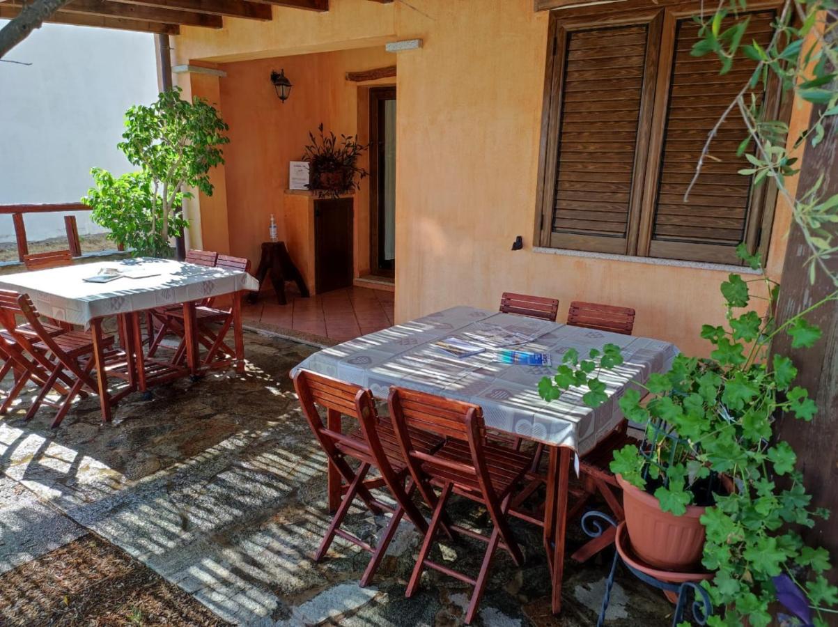 Donna Violante Porto Corallo Affittacamere ヴィッラプッツ エクステリア 写真