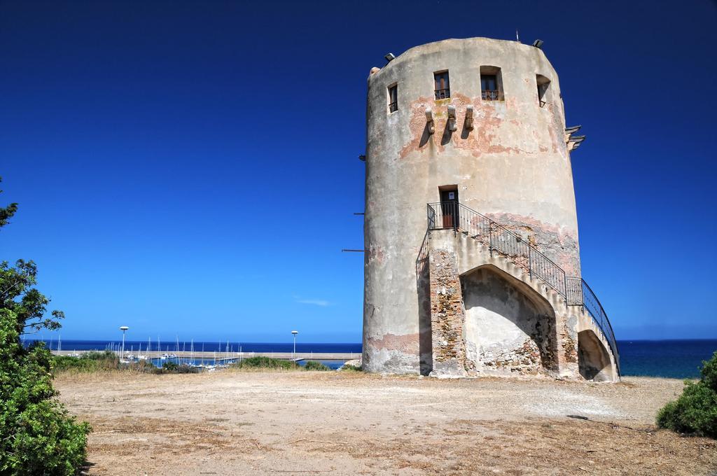 Donna Violante Porto Corallo Affittacamere ヴィッラプッツ エクステリア 写真